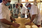 Dos panaderías y únicas de la localidad con IGP Pan de Cruz